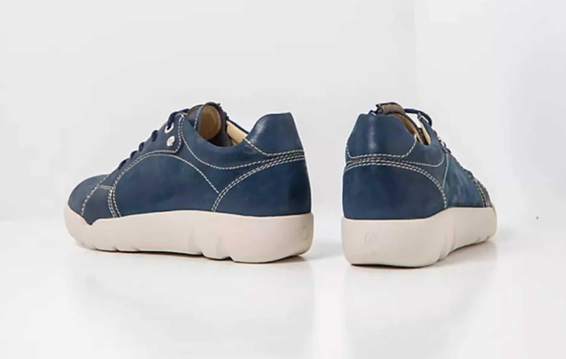 Wolky 07527 Lunvia damesschoenen denim blauw detail veter