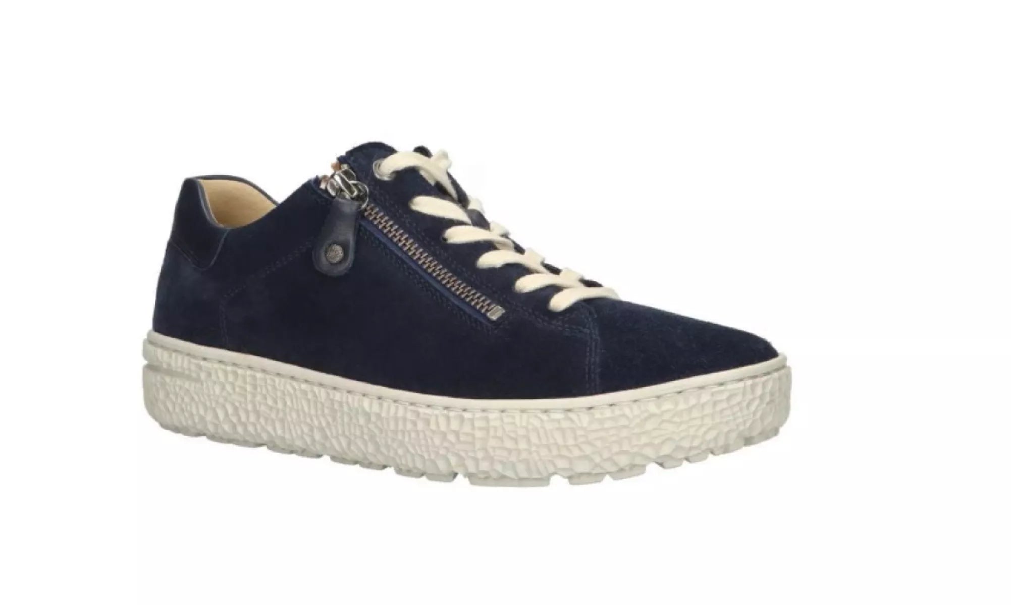 Schuin aanzicht van Hartjes 162.1401 Phil Shoe, elegante en comfortabele damesschoen