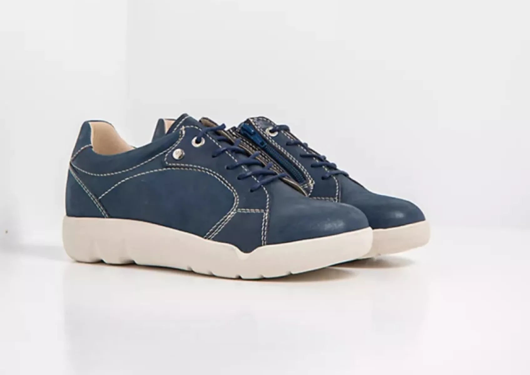 Wolky damesschoenen 07527 Lunvia denim blauw vooraanzicht