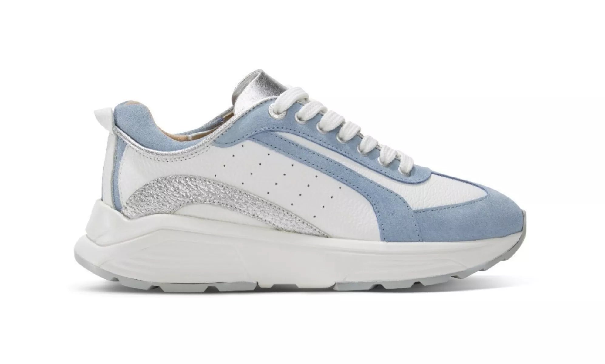 Schuin aanzicht van Xsensible 33013 Bailey in Light Blue, moderne en comfortabele damesschoen